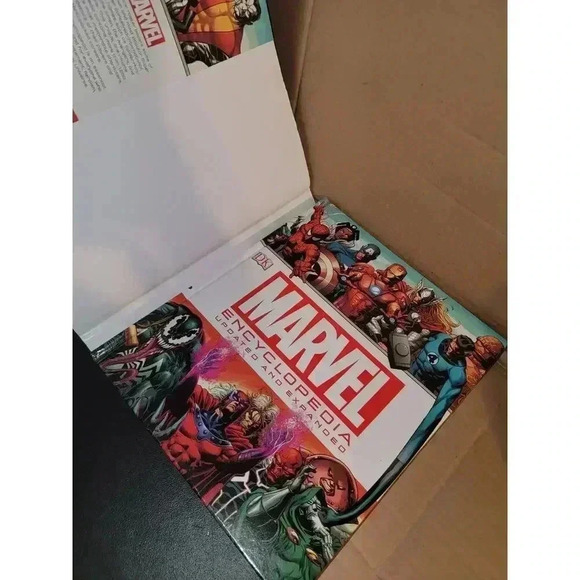 Marvel Encyclopedia: The Definitive Guide to the Characters - Picture 3 of 7